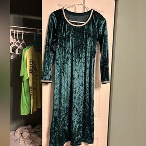 Elegant Velvet Green Dress 2 pc set